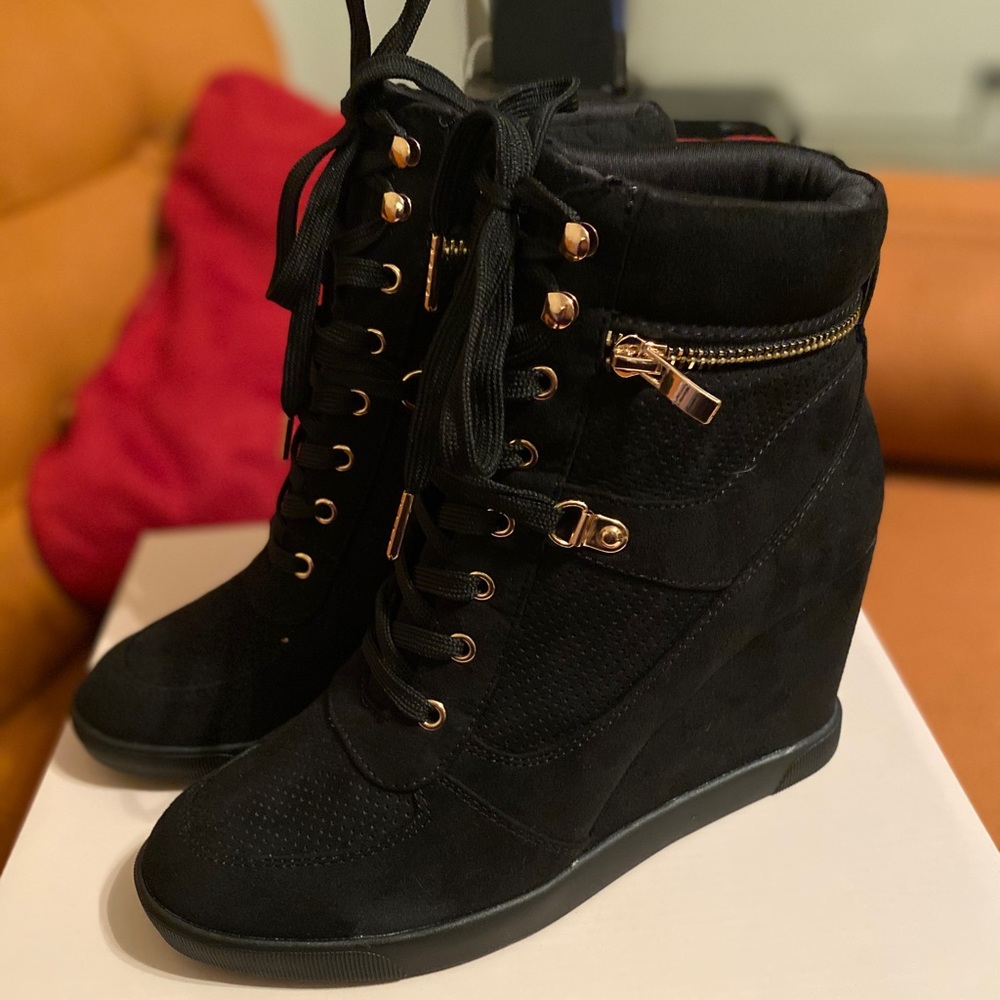 Just Fab Wedge Sneakers/ booties 9.5 NEW
